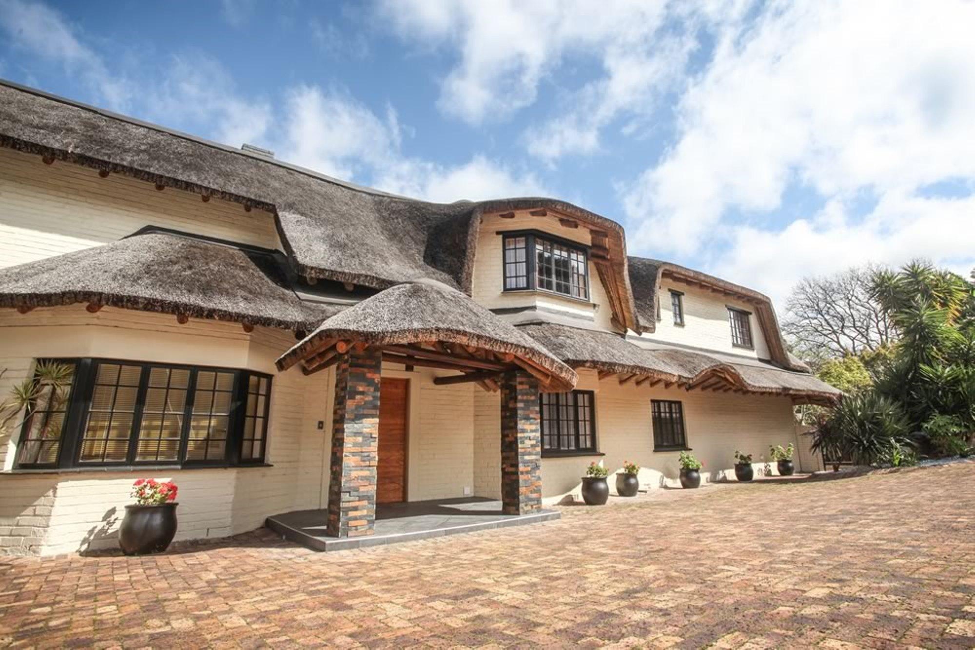Winelands Villa Guesthouse And Cottages Somerset West Exterior photo